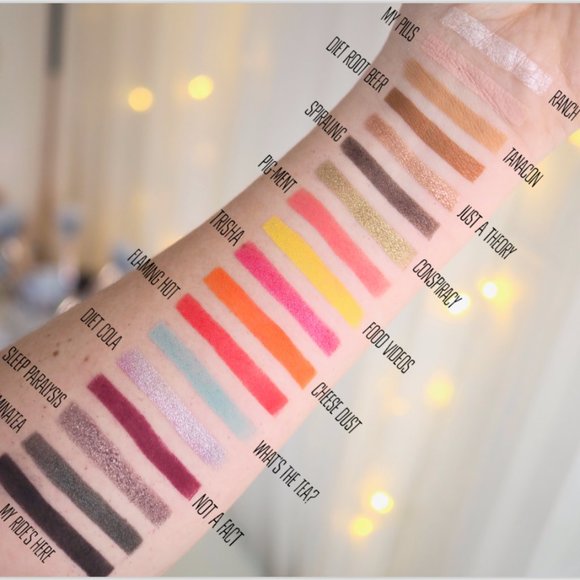 Conspiracy Palette - Picture 2 of 2